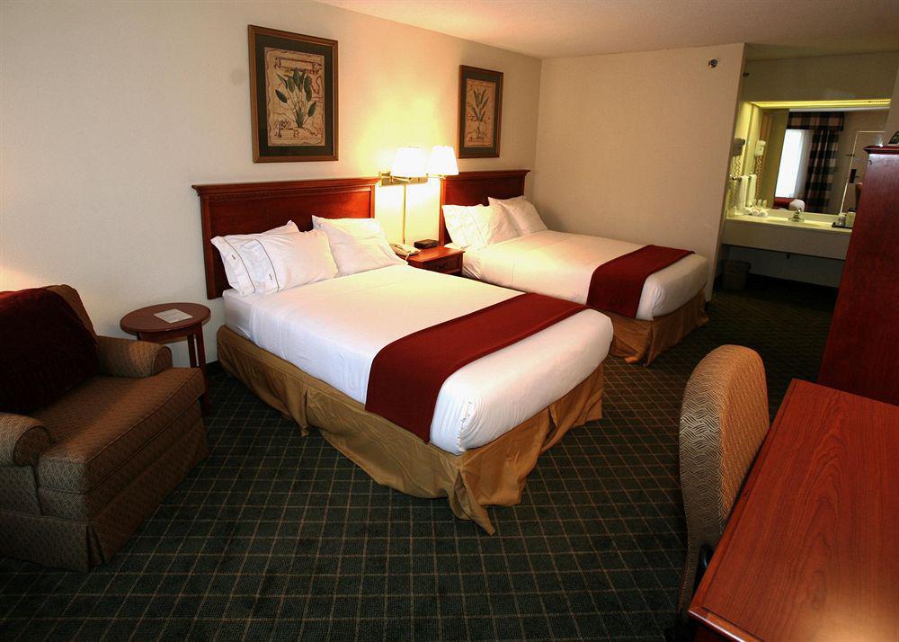 Clarion Inn & Suites Aiken South Cameră foto